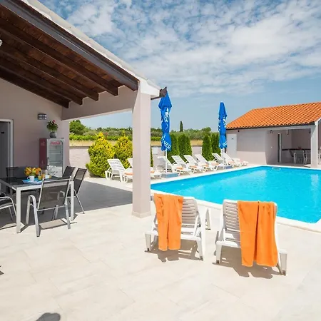 Holiday home Brcina