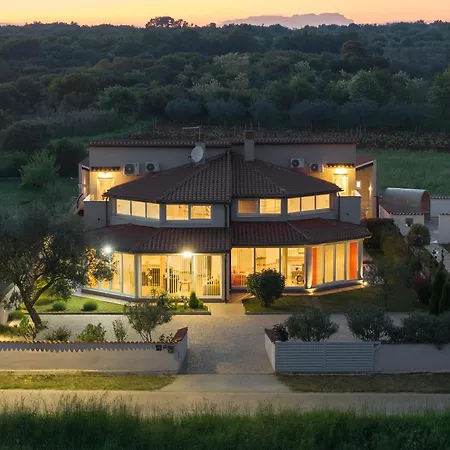 Brcina Сasa de vacaciones Pula