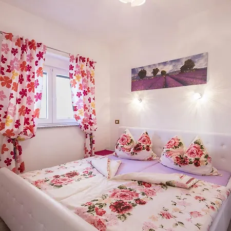 Holiday home Brcina