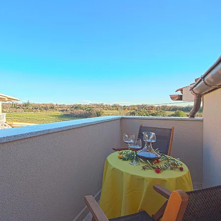 Brcina Holiday home *