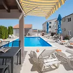 Brcina Tatil Evi